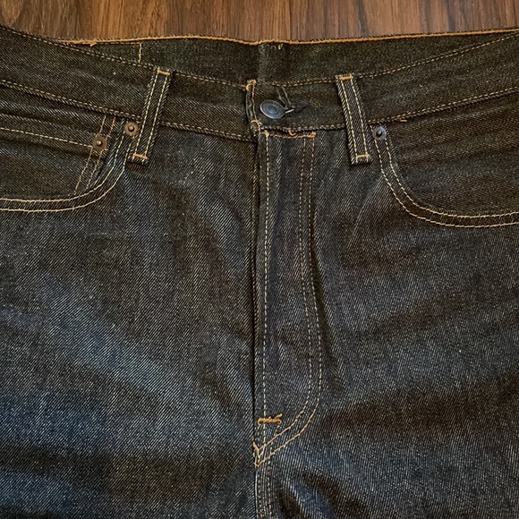Levi Strauss & Co. • 501  Original • 32 X 30 • San Francisco • Straight • Denim - Picture 2 of 11
